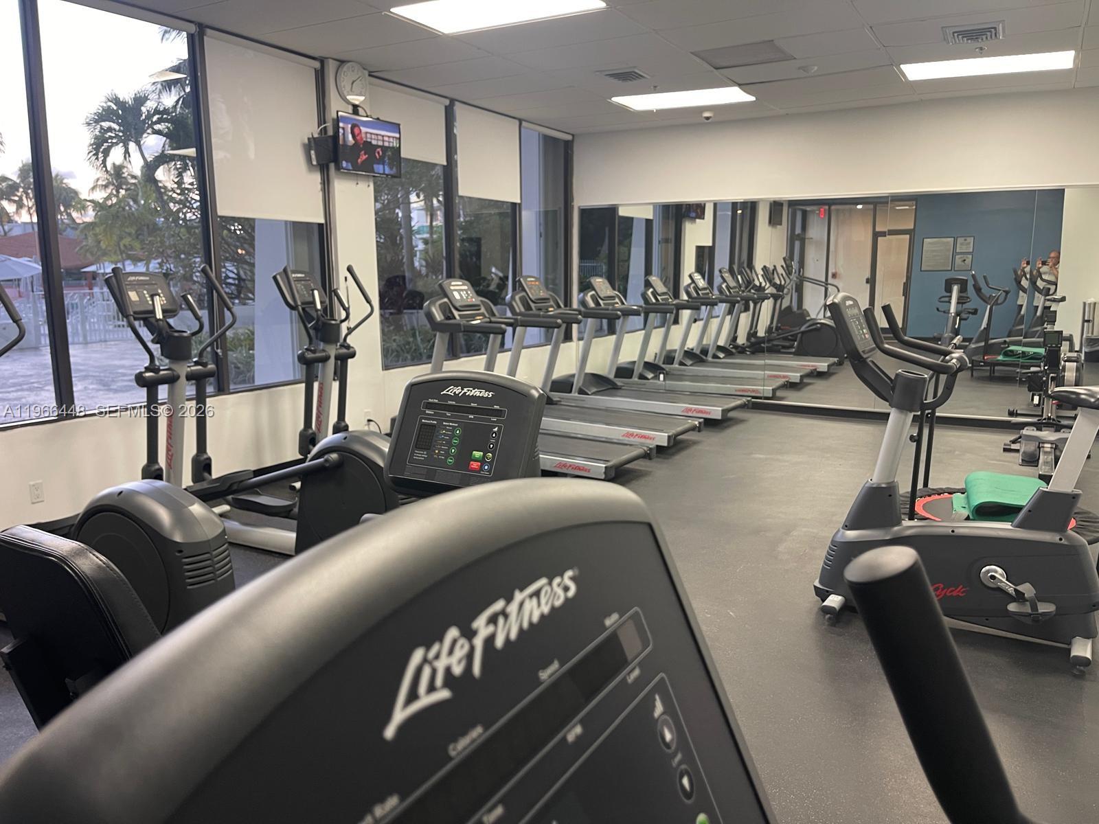 image Arlen House East20