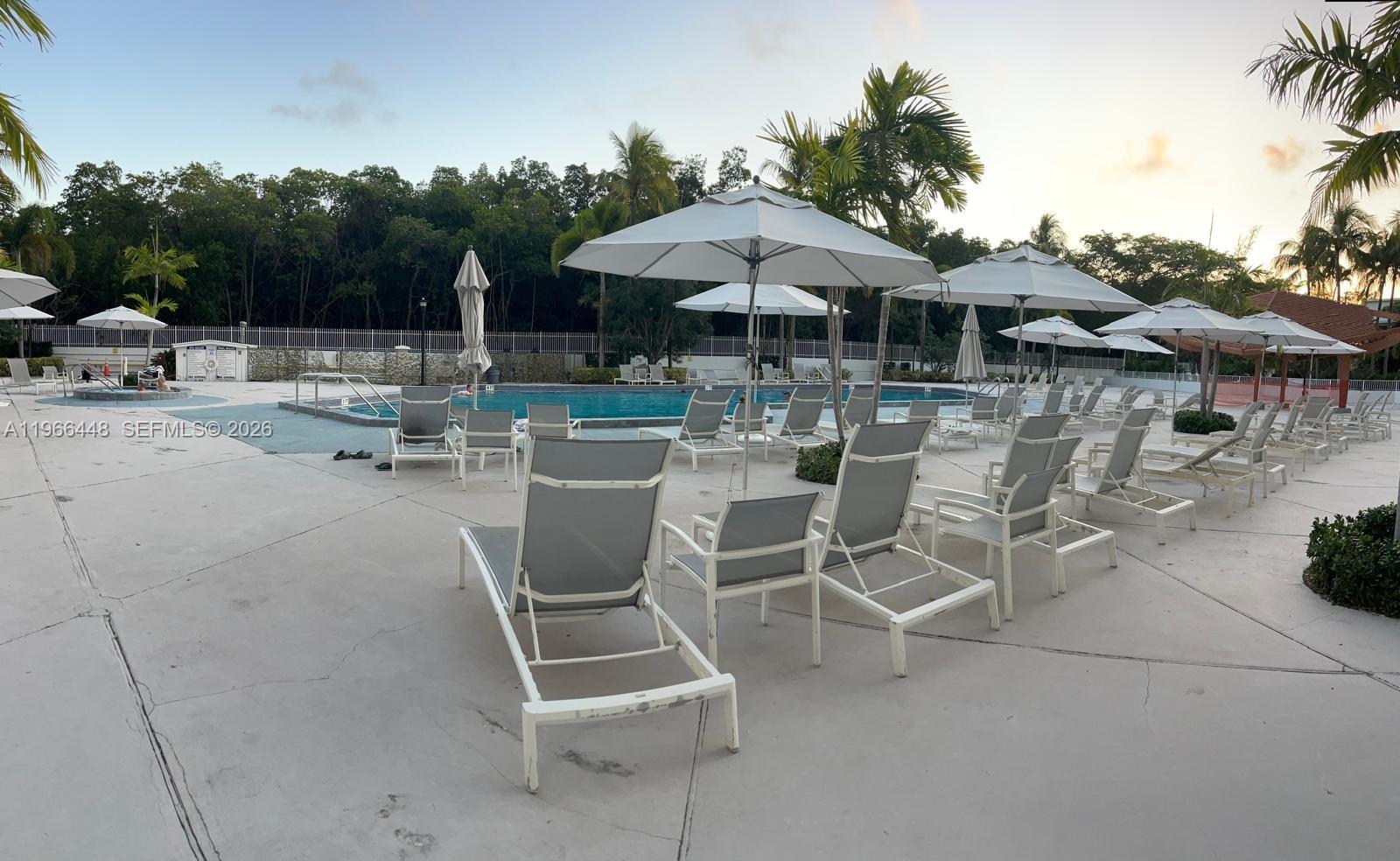 image Arlen House East22