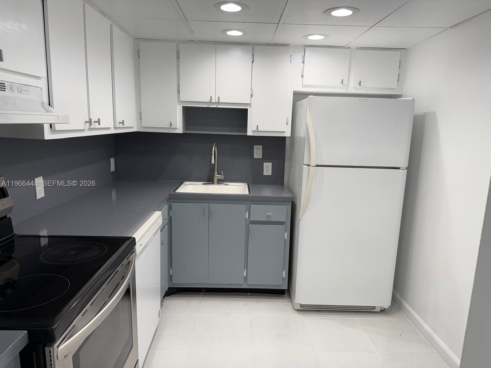 image Arlen House East8