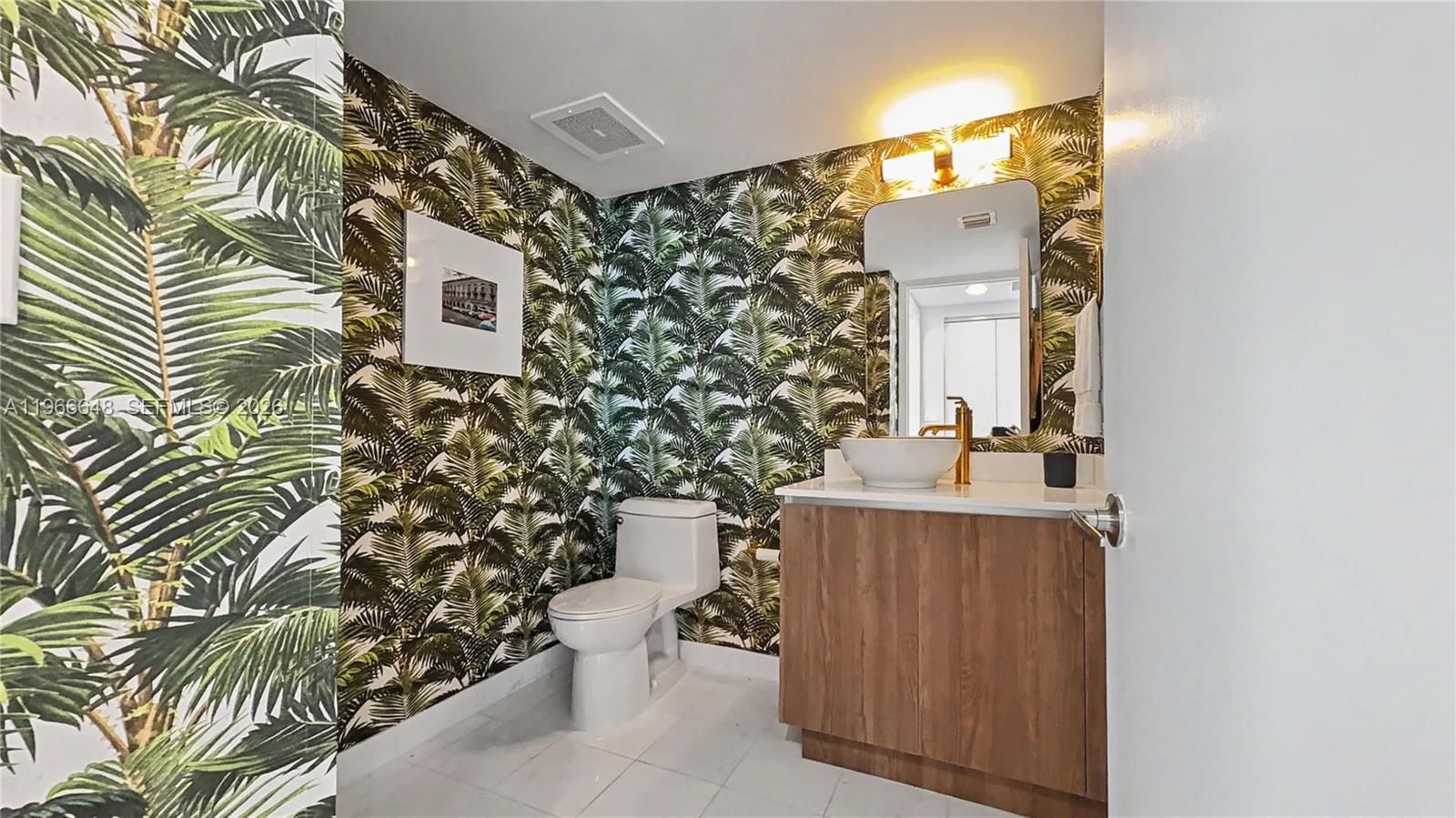 image Onyx on the Bay10