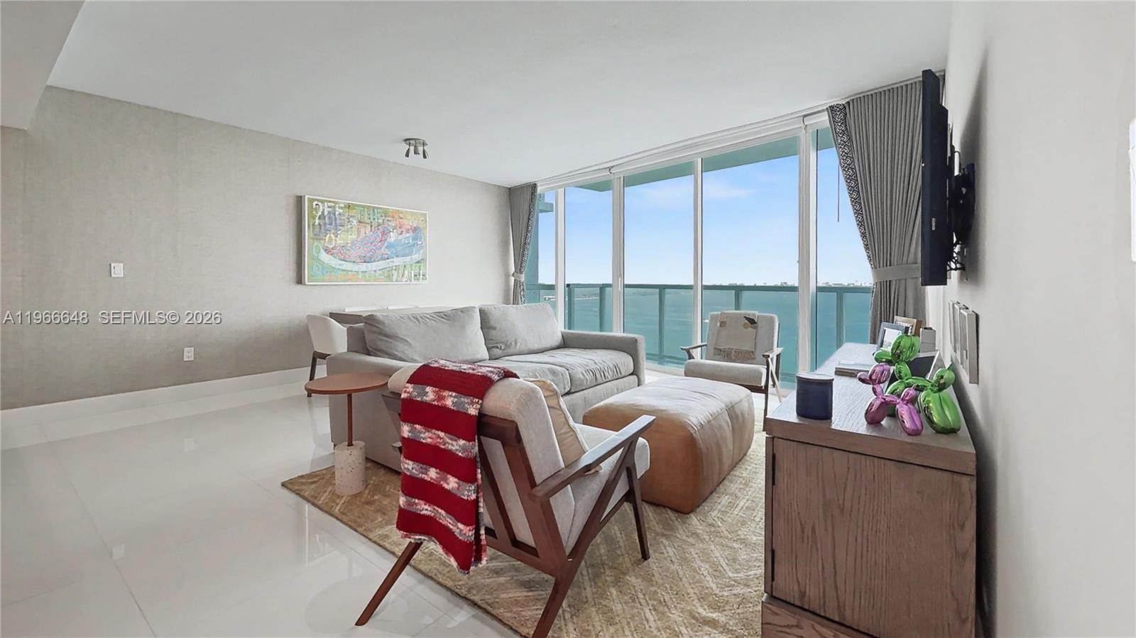 image Onyx on the Bay4