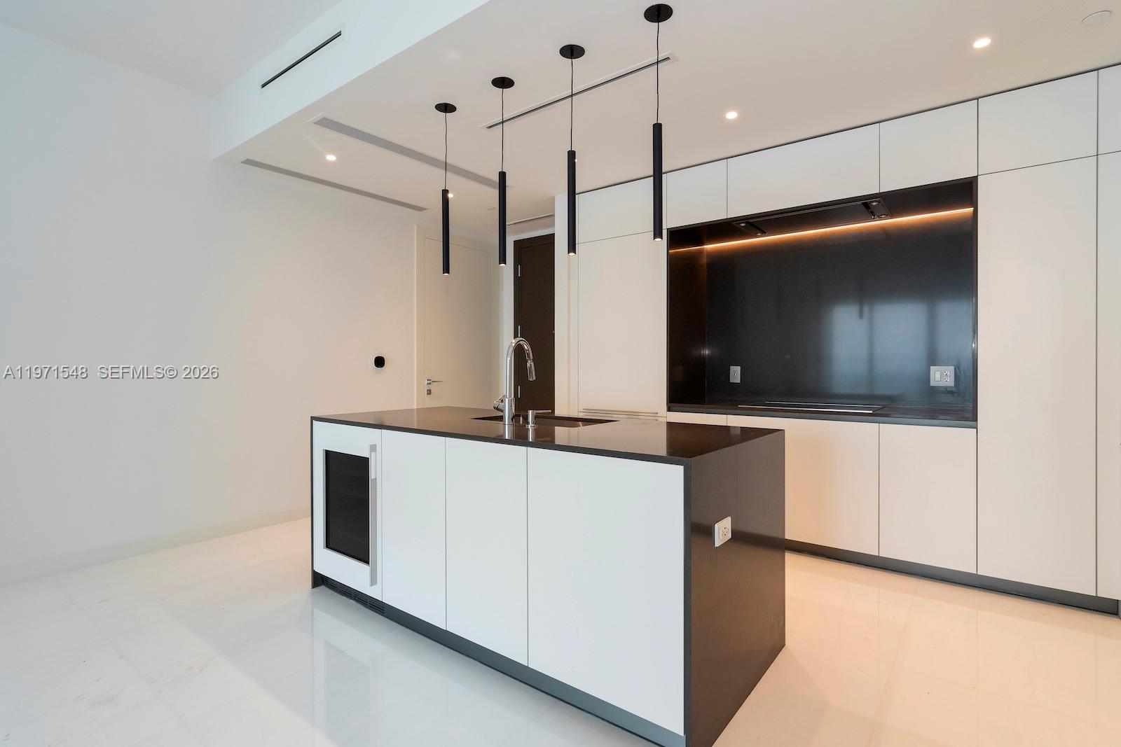 image Aston Martin Residences12