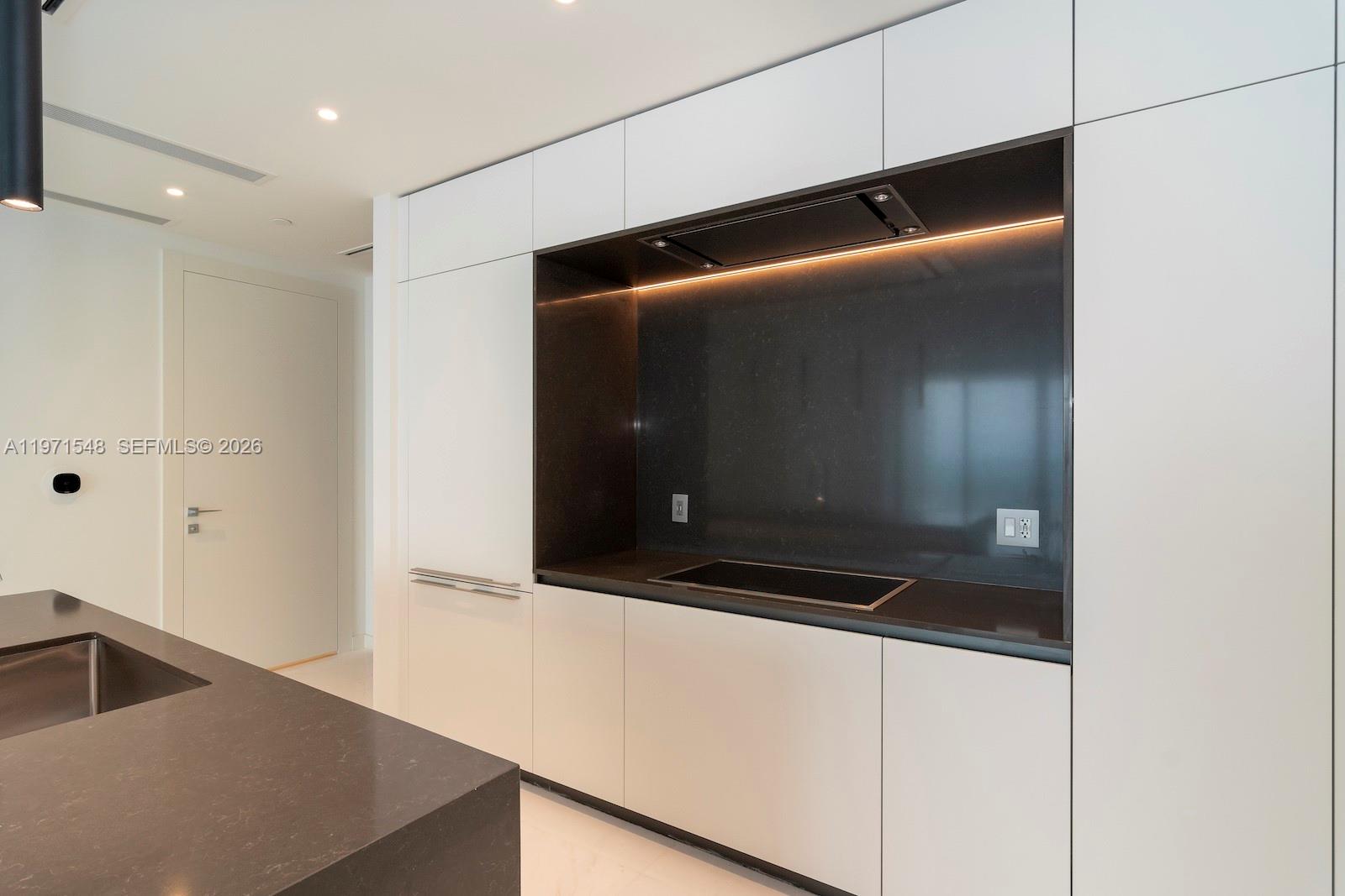 image Aston Martin Residences14