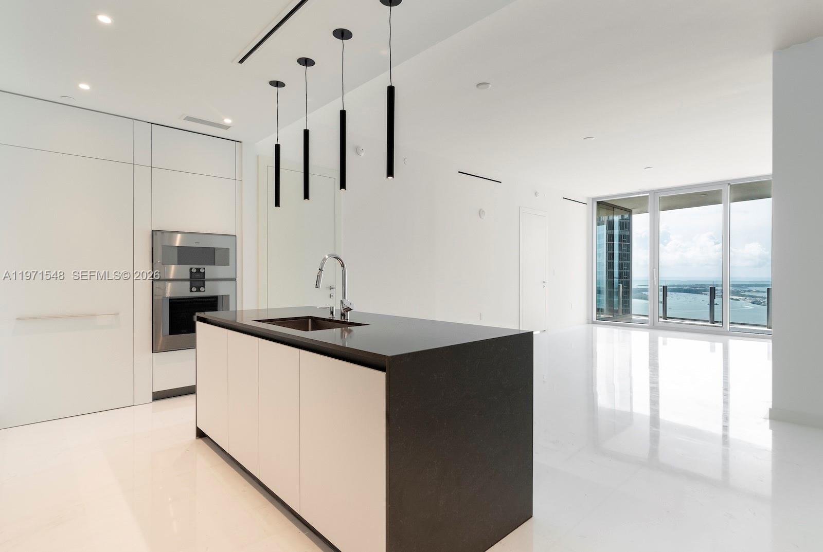 image Aston Martin Residences15