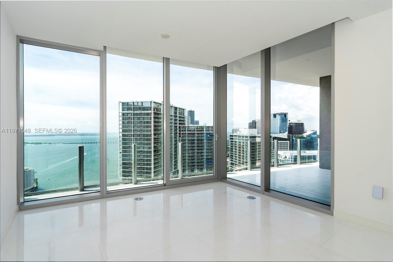 image Aston Martin Residences29