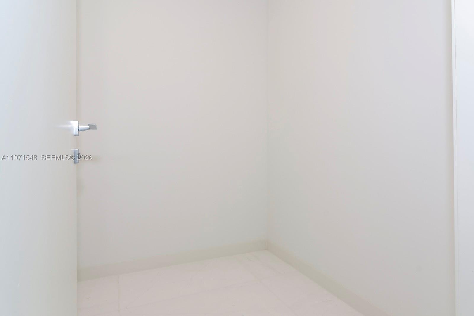 image Aston Martin Residences31