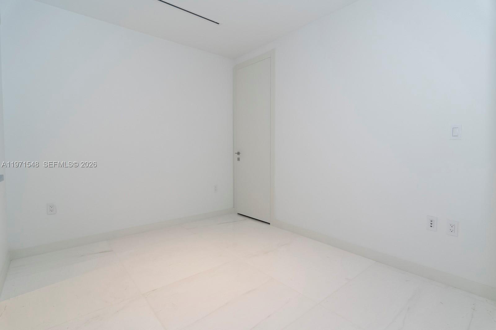 image Aston Martin Residences34