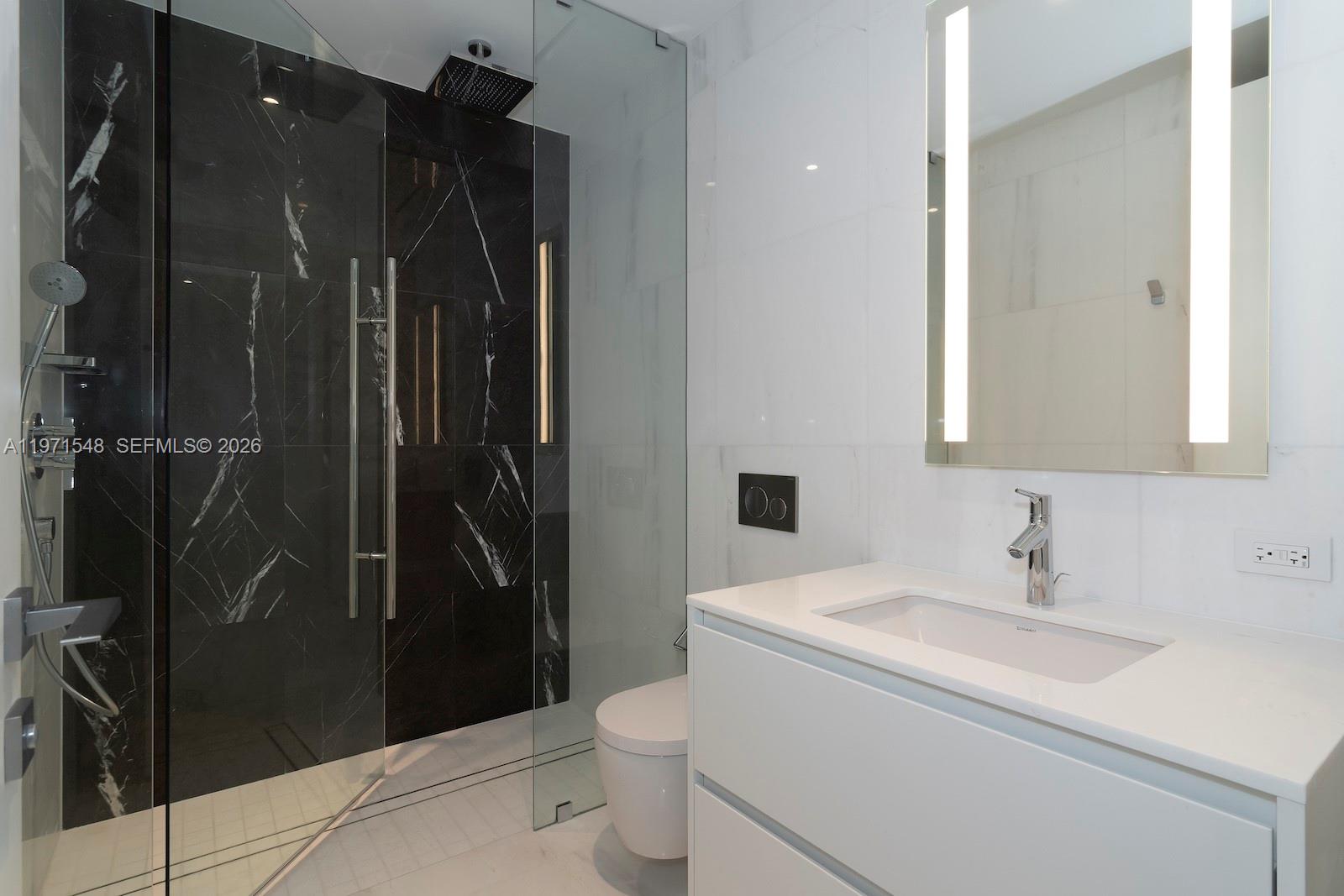 image Aston Martin Residences37