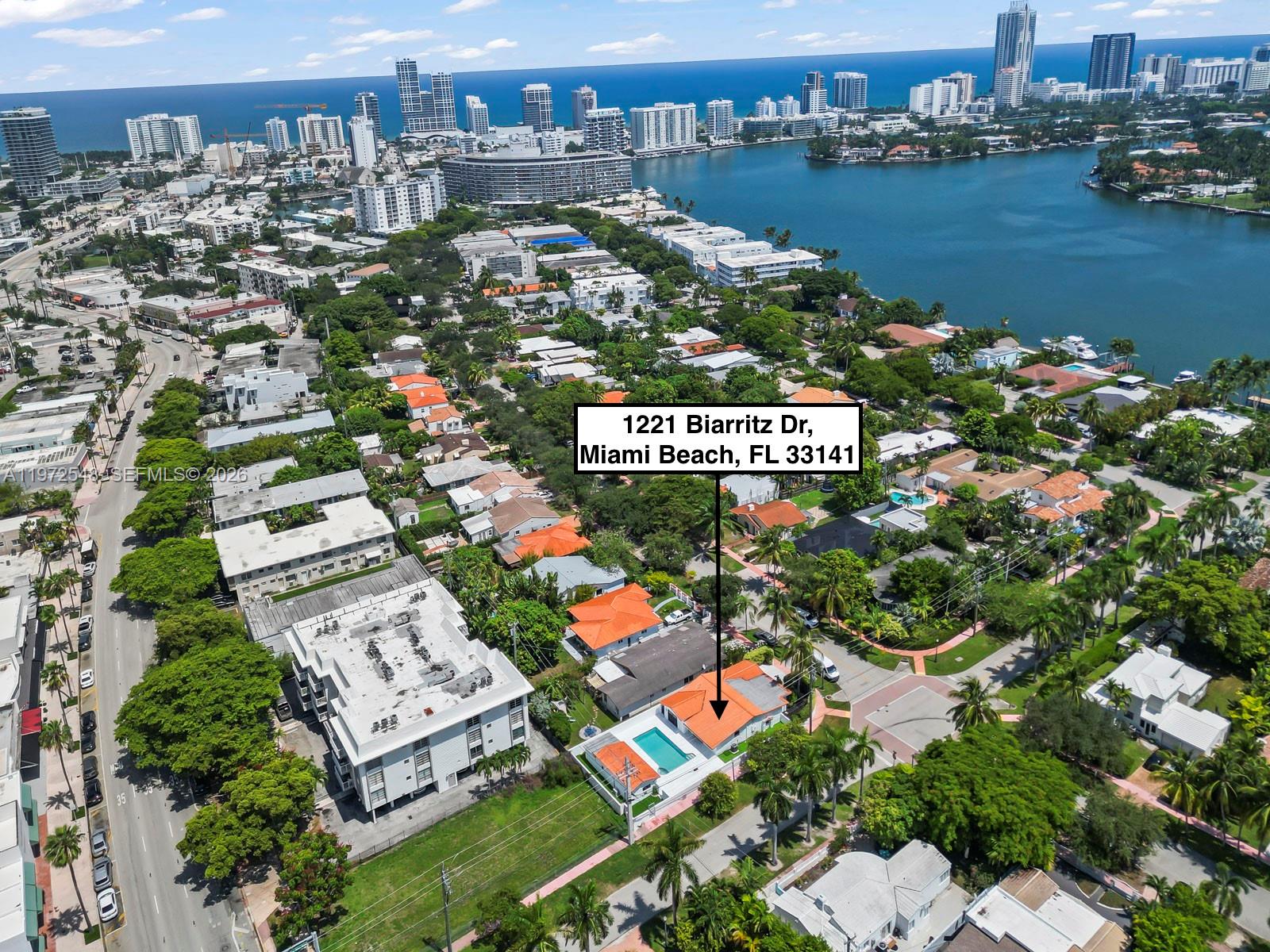 1221 Biarritz Dr Miami Beach, FL 33141