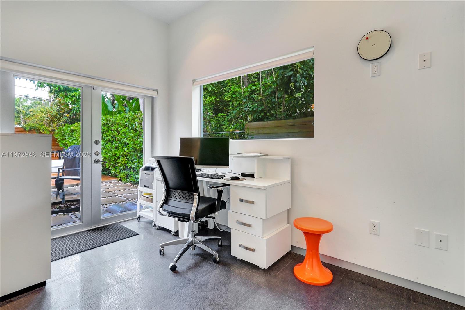 84 Bay Ht Dr Miami, FL 33133