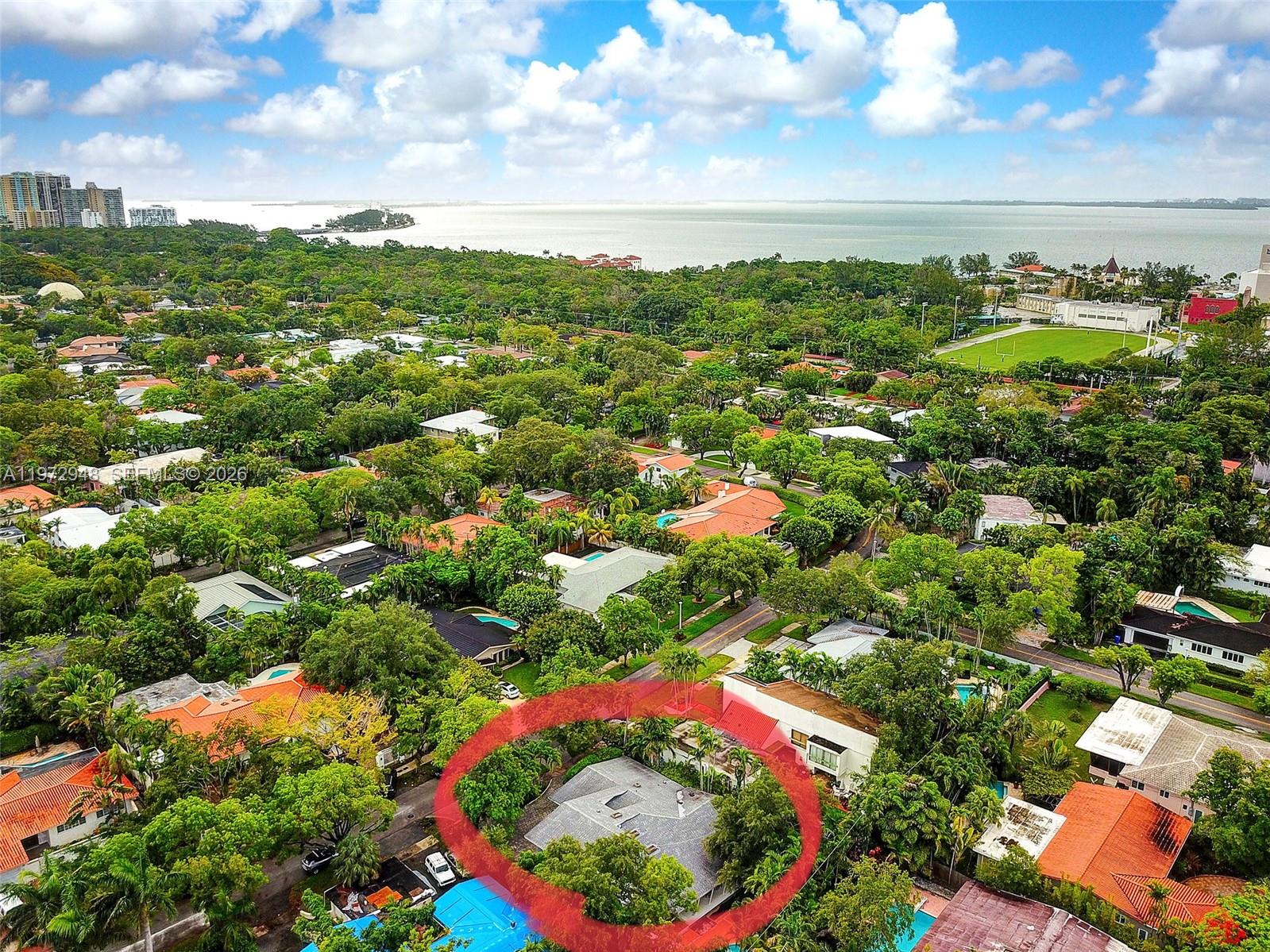 84 Bay Ht Dr Miami, FL 33133