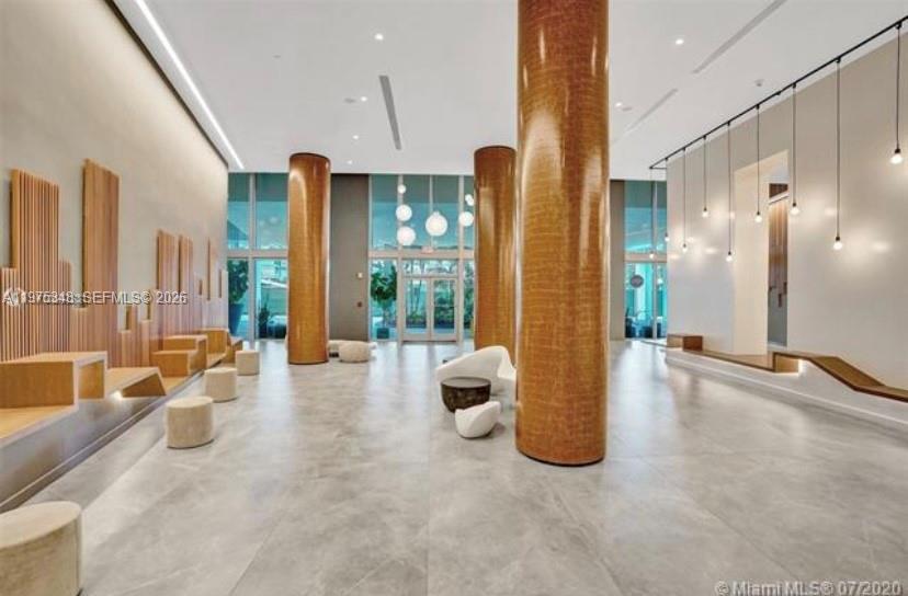 350 S Miami Ave #2110 Miami, FL 33130