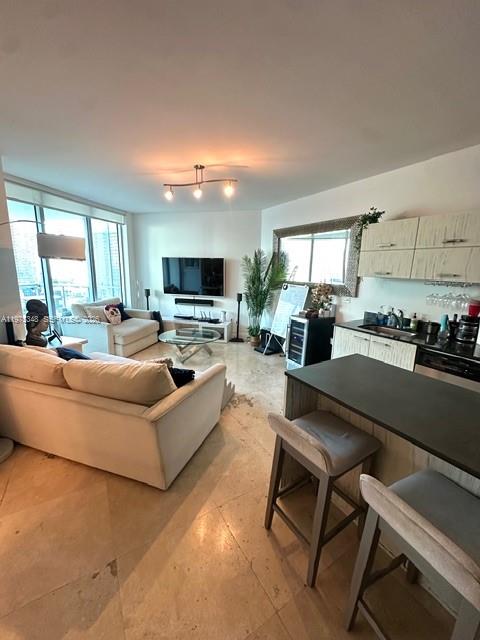 350 S Miami Ave #2110 Miami, FL 33130