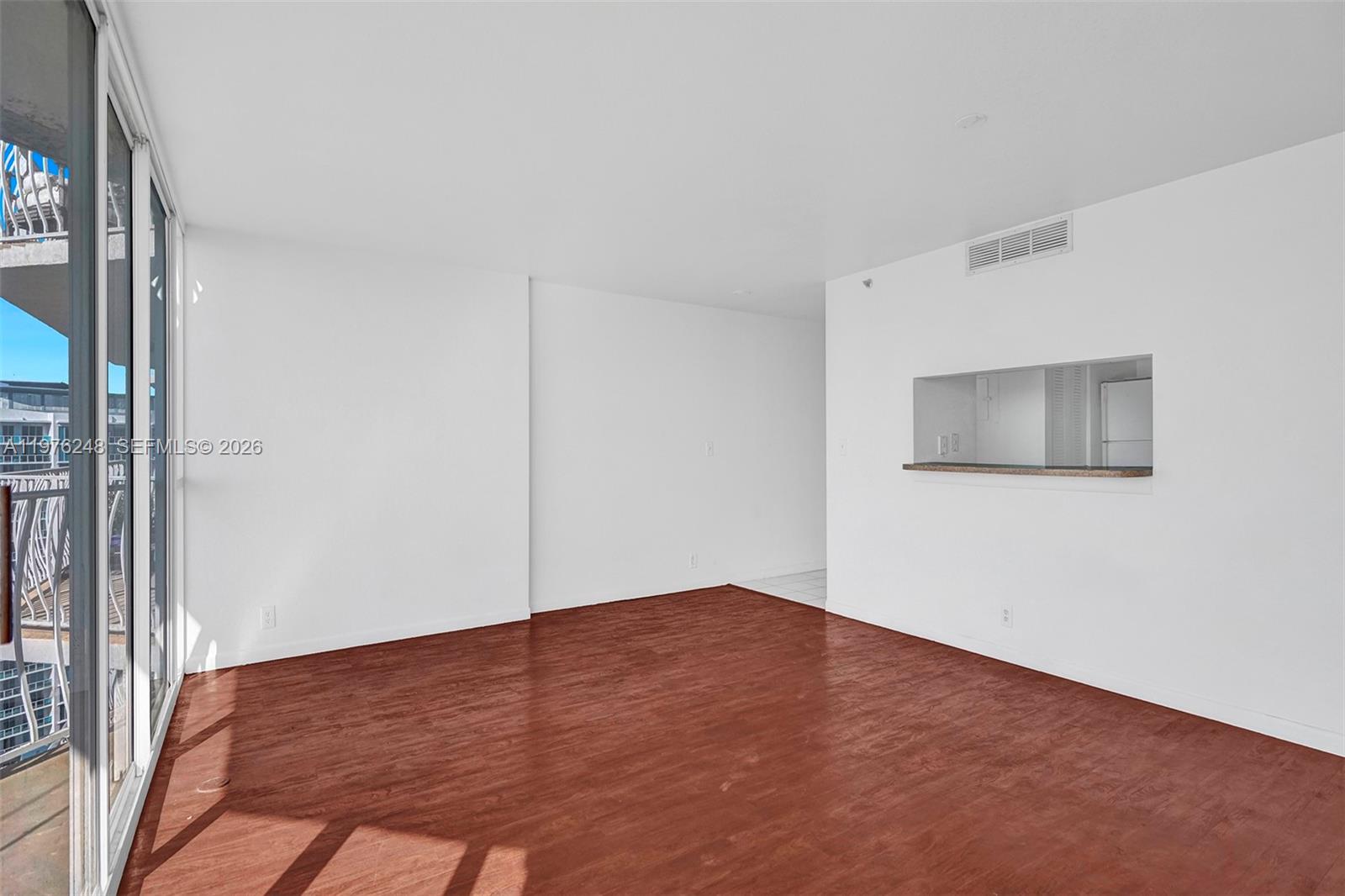 7601 E Treasure Dr #2205 North Bay Village, FL 33141