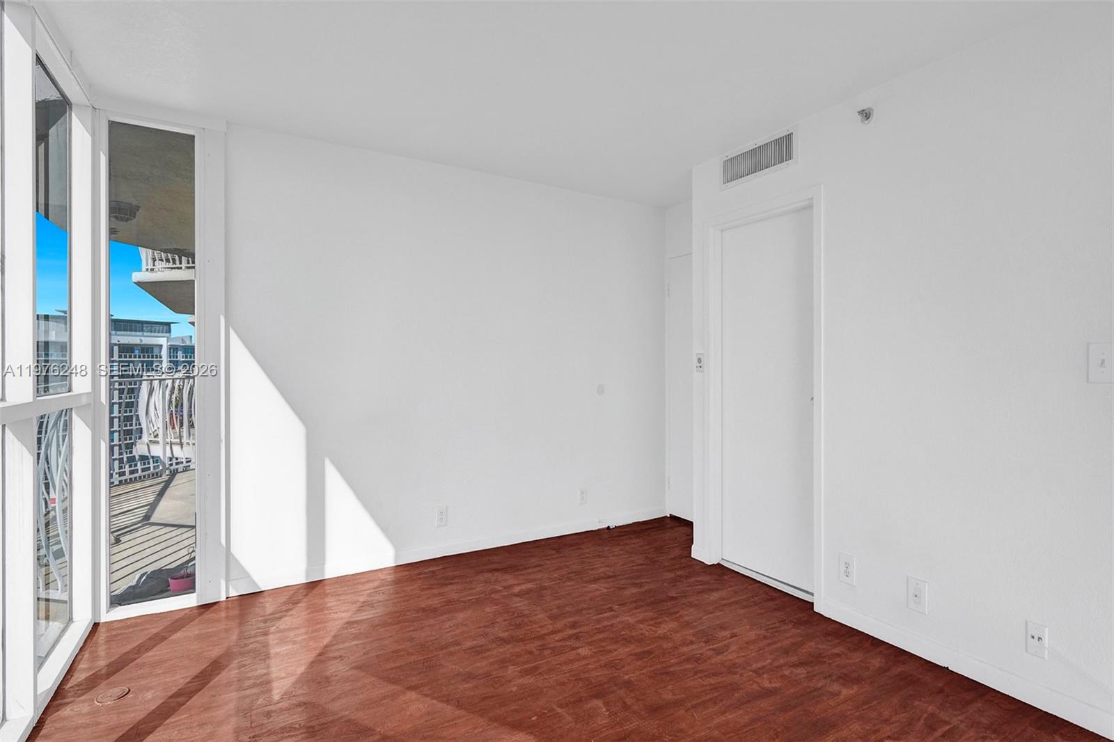 7601 E Treasure Dr #2205 North Bay Village, FL 33141