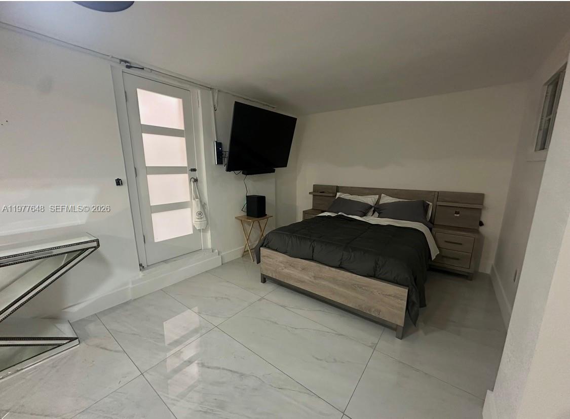 16761 SW 92nd Ave Palmetto Bay, FL 33157