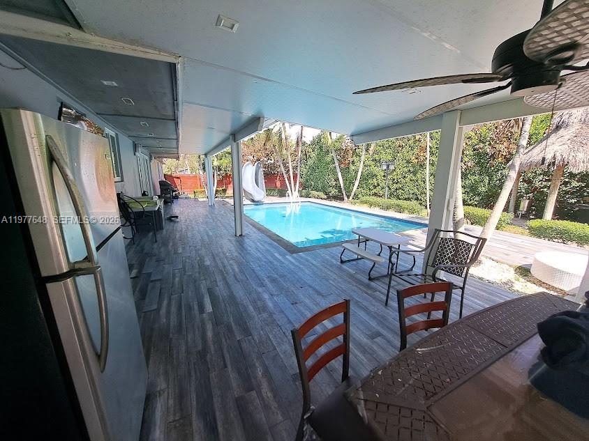 16761 SW 92nd Ave Palmetto Bay, FL 33157