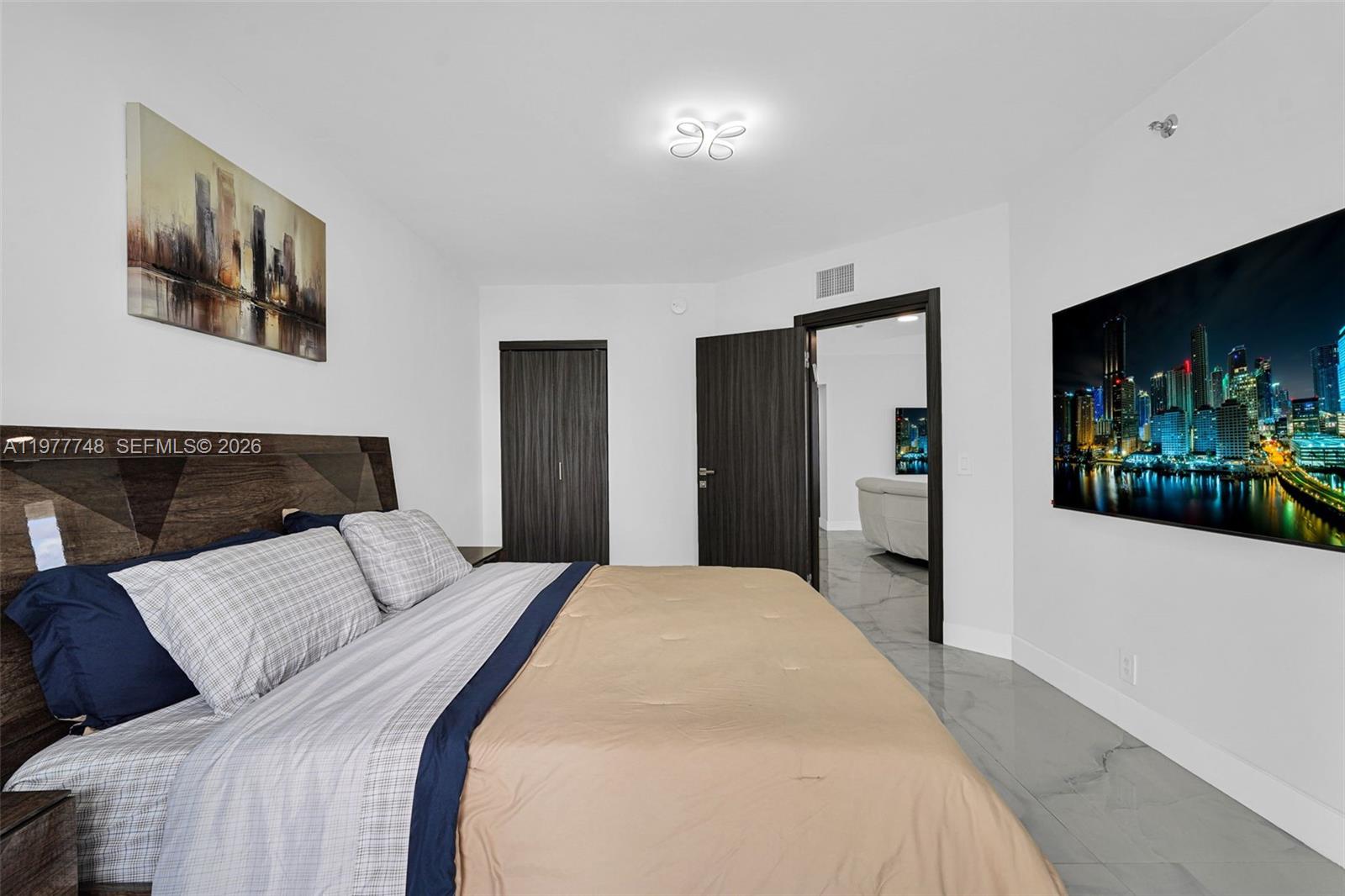 16485 Collins Ave #738 Sunny Isles Beach, FL 33160