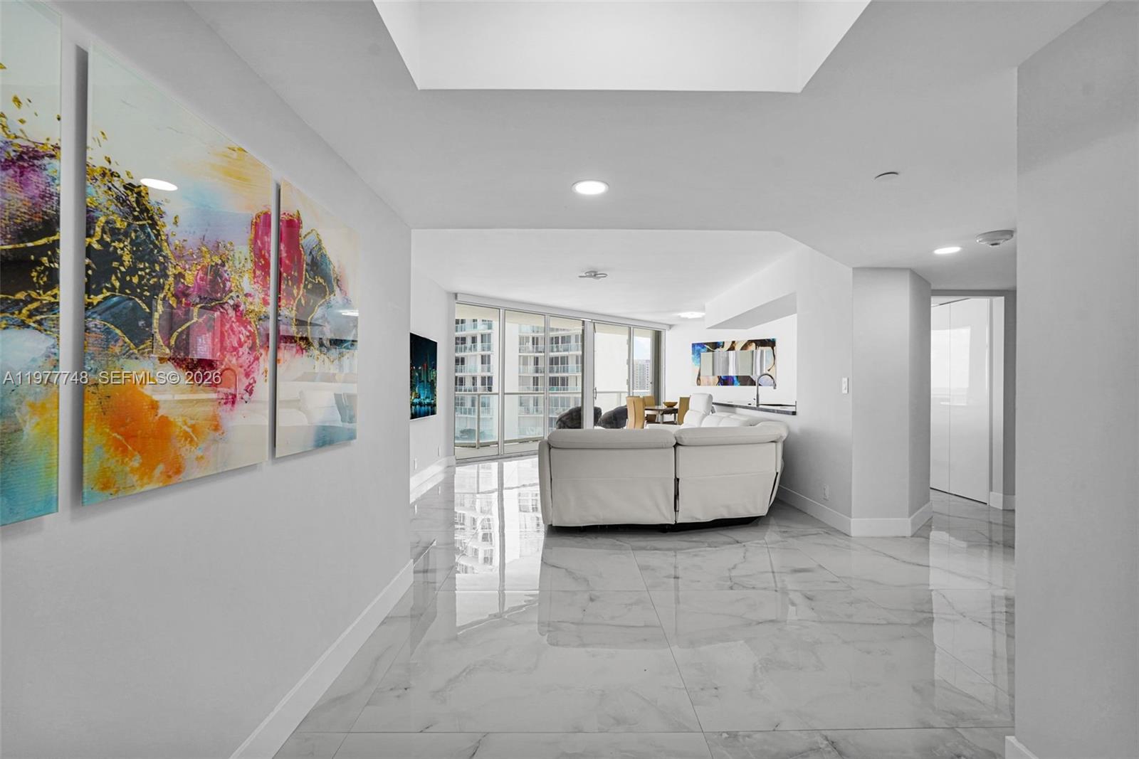 16485 Collins Ave #738 Sunny Isles Beach, FL 33160