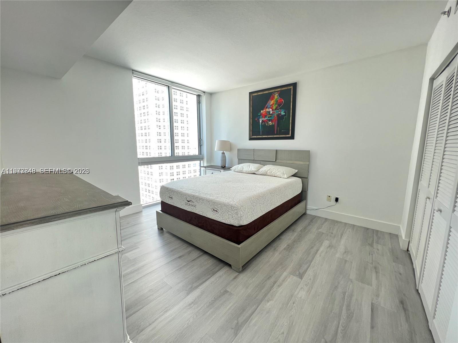 325 S Biscayne Blvd #2415 Miami, FL 33131