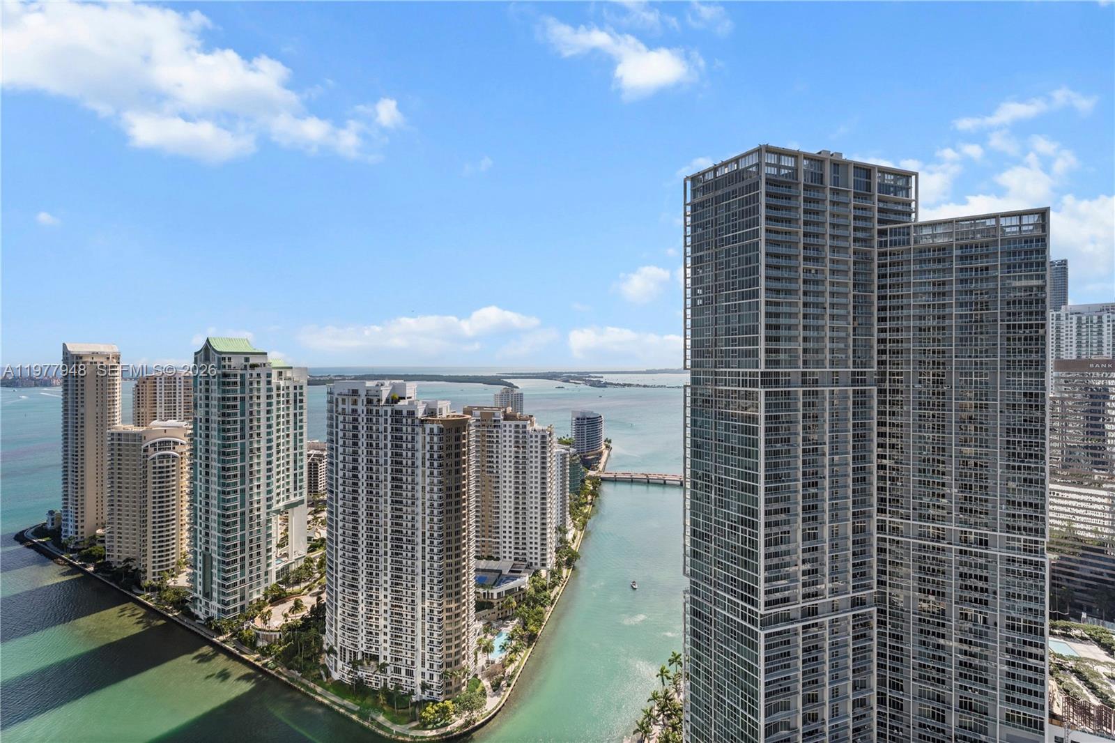 300 Biscayne Blvd Way #4007W Miami, FL 33131