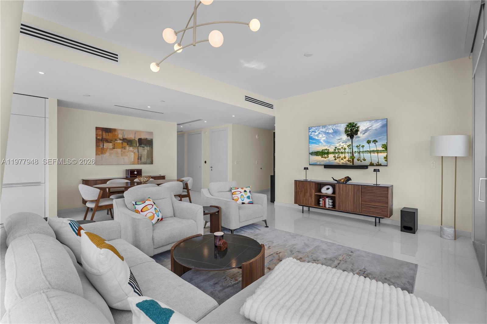 300 Biscayne Blvd Way #4007W Miami, FL 33131