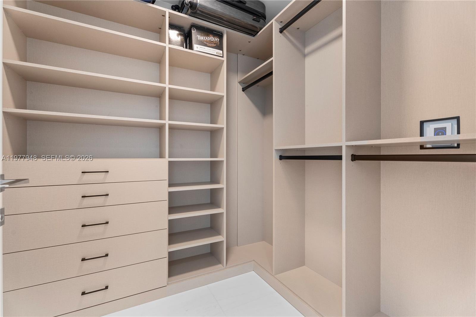 300 Biscayne Blvd Way #4007W Miami, FL 33131