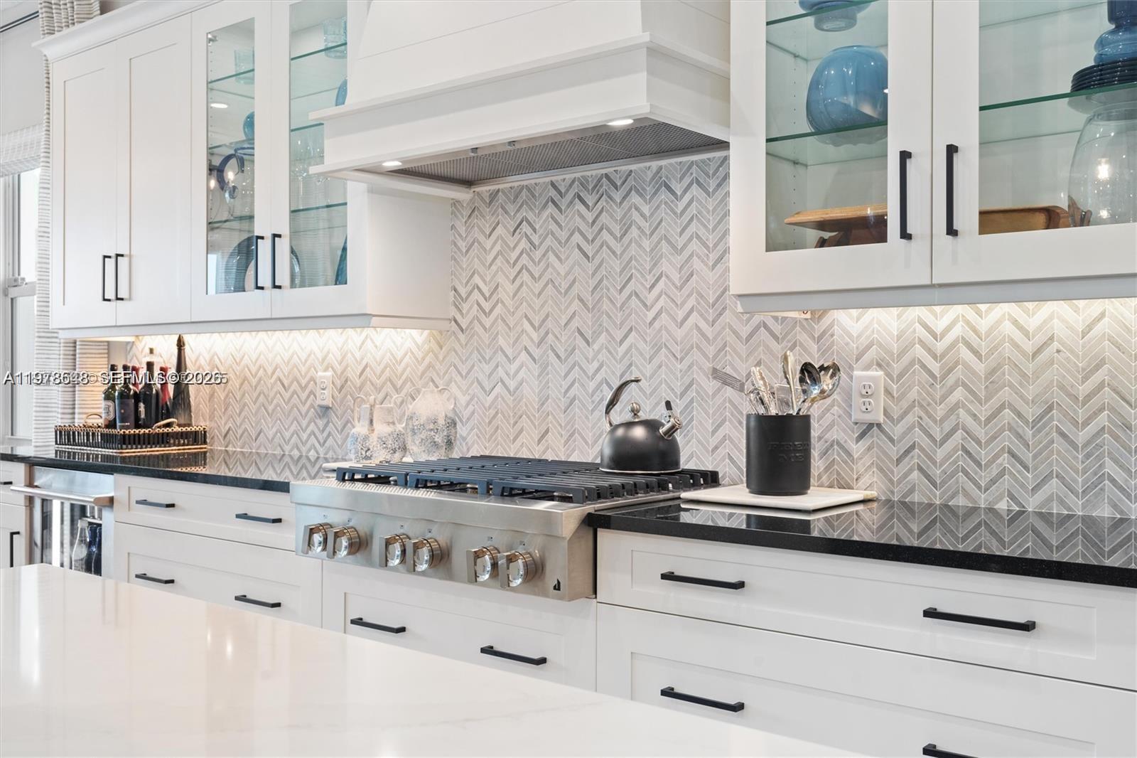 9369 Crestview Cir Palm Beach Gardens, FL 33412