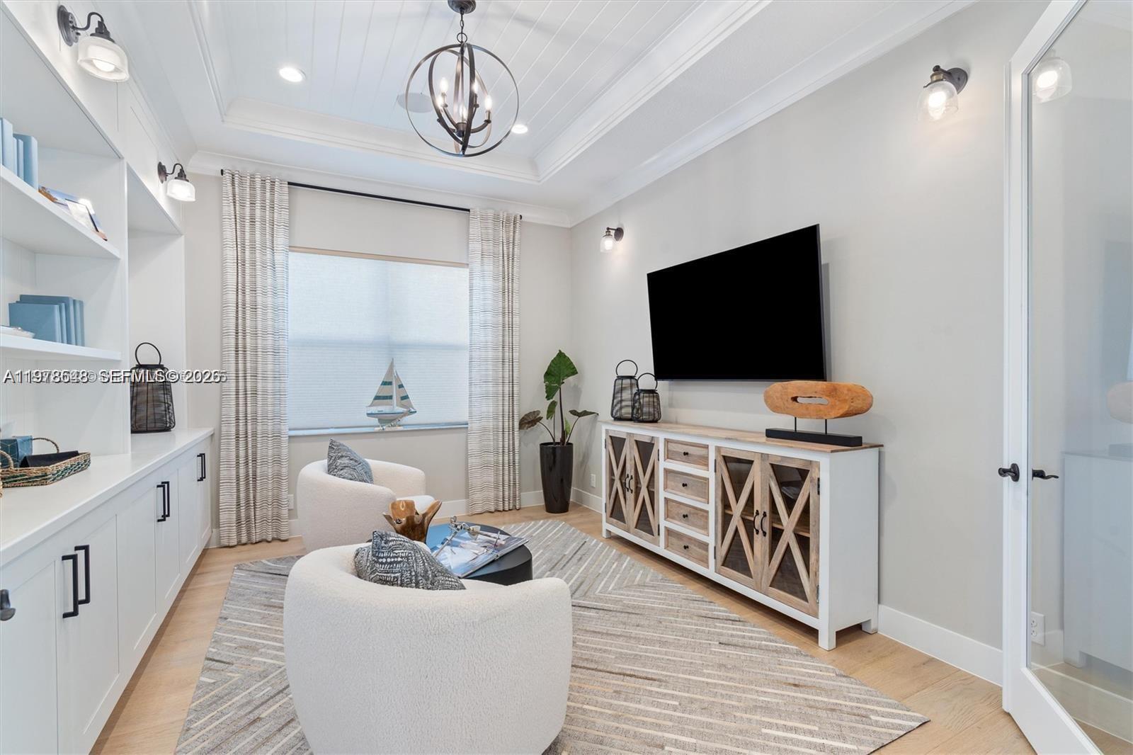 9369 Crestview Cir Palm Beach Gardens, FL 33412