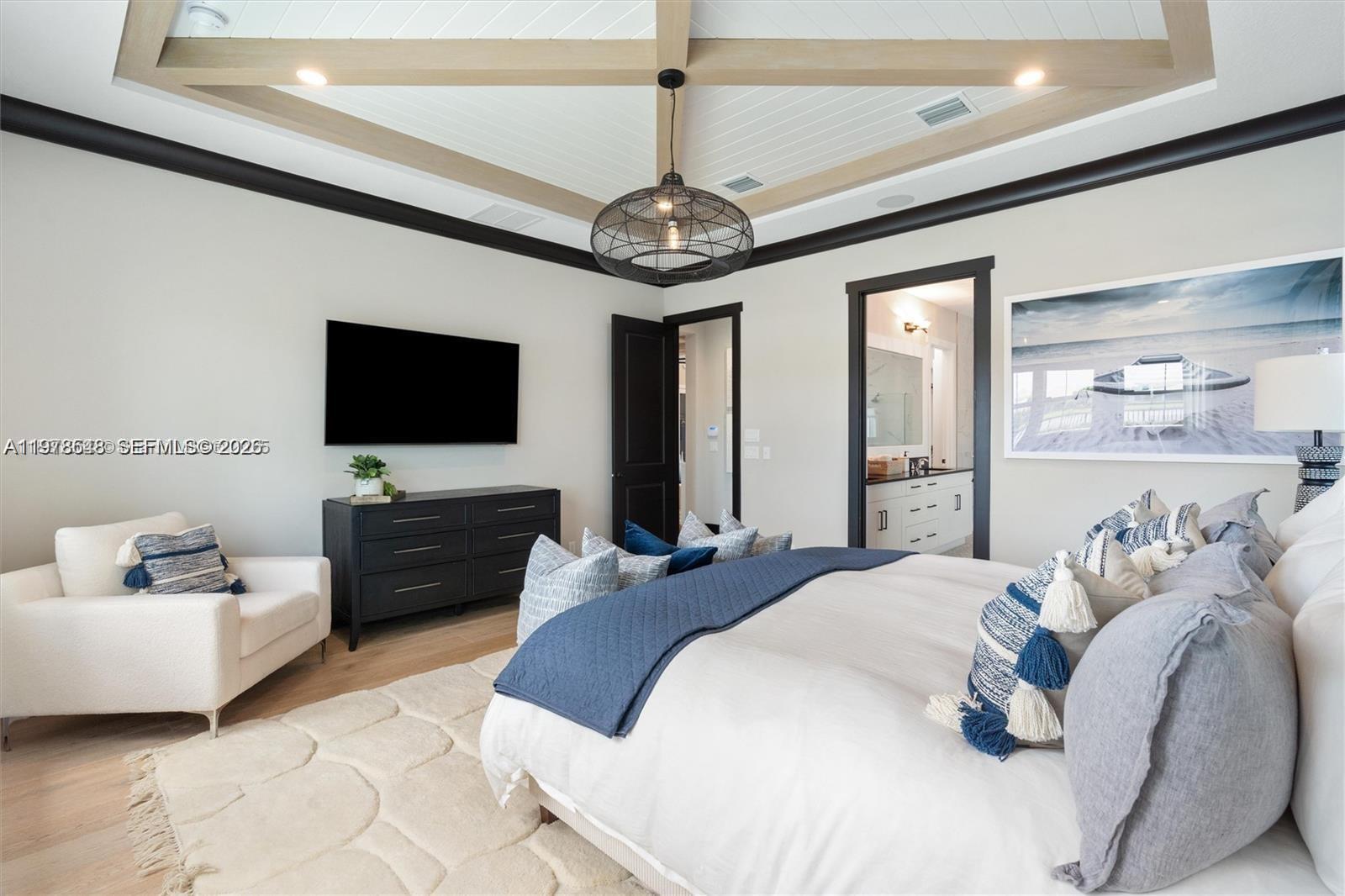 9369 Crestview Cir Palm Beach Gardens, FL 33412