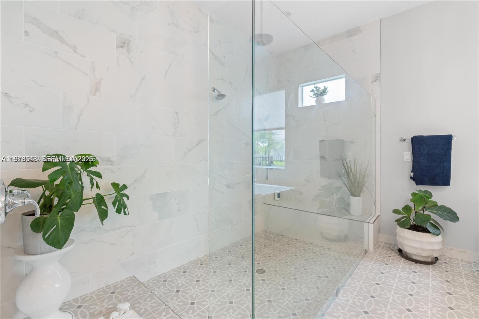 9369 Crestview Cir Palm Beach Gardens, FL 33412