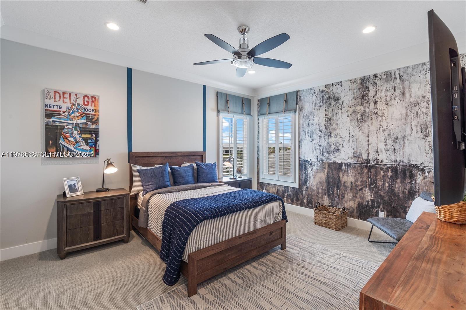 9369 Crestview Cir Palm Beach Gardens, FL 33412