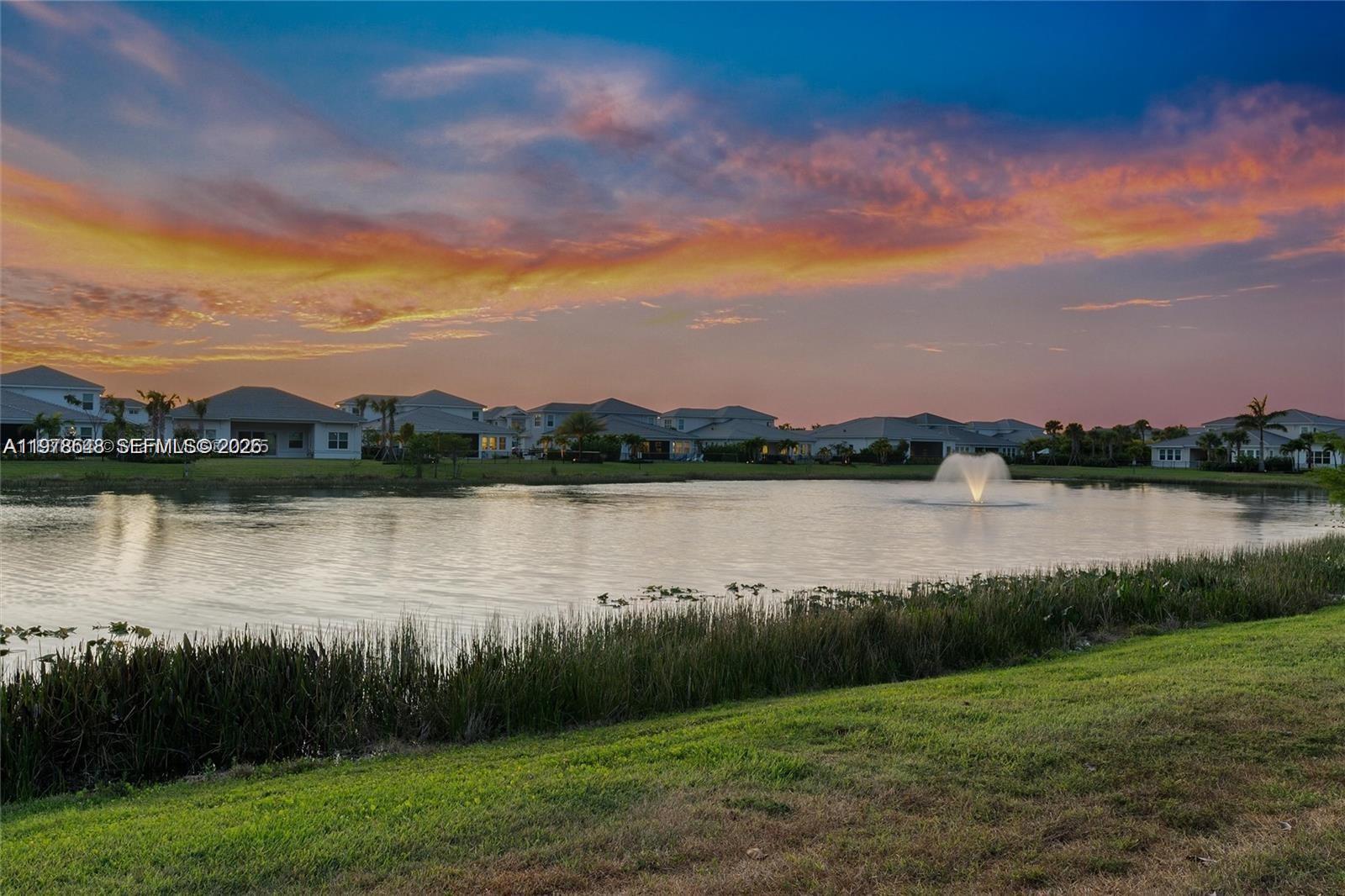 9369 Crestview Cir Palm Beach Gardens, FL 33412