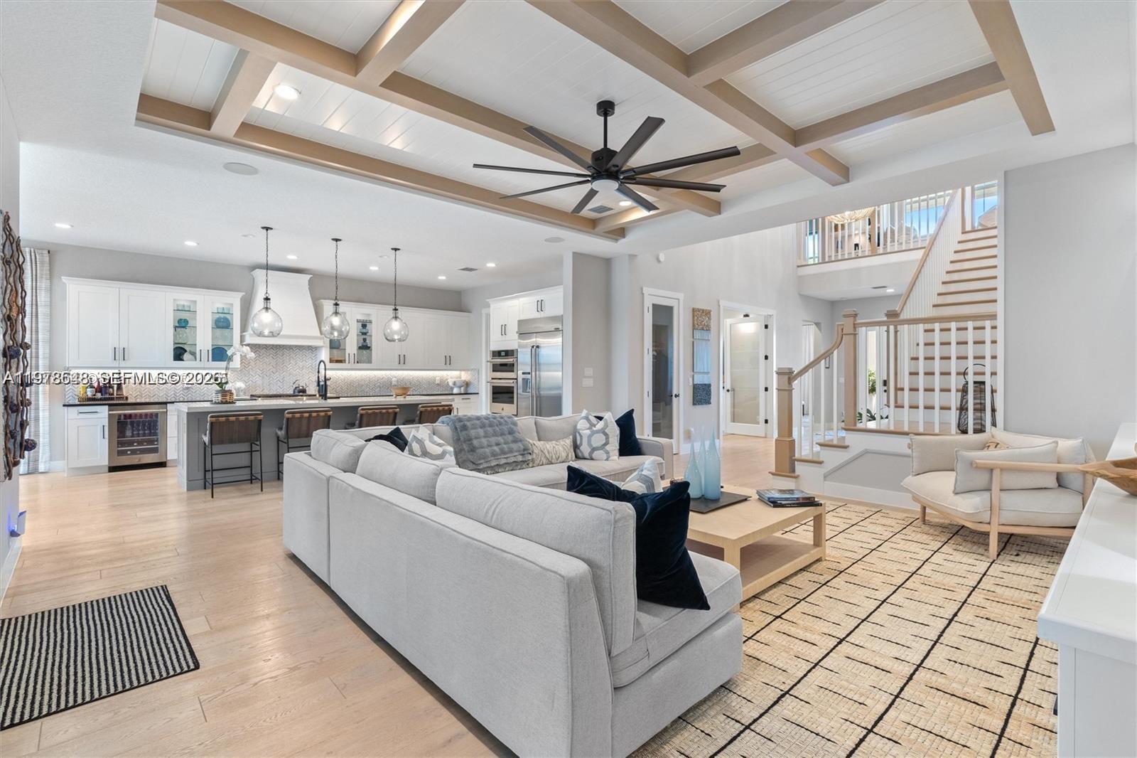 9369 Crestview Cir Palm Beach Gardens, FL 33412