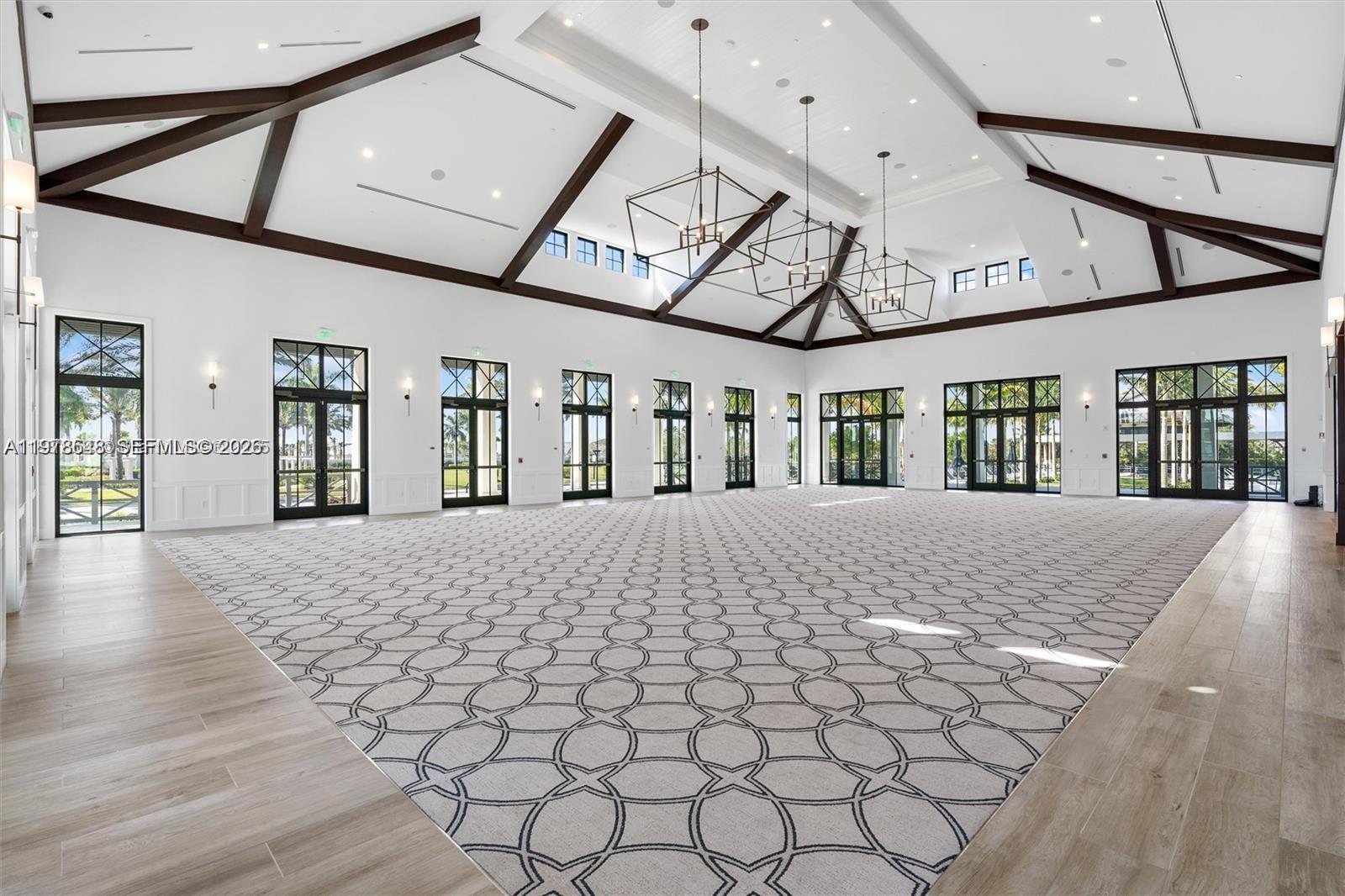 9369 Crestview Cir Palm Beach Gardens, FL 33412