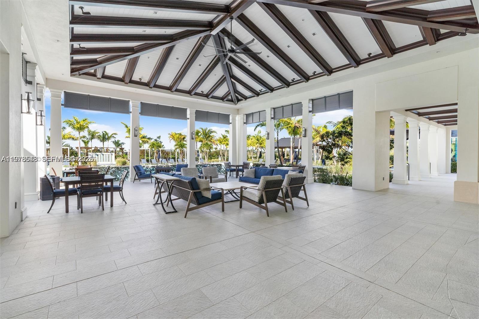 9369 Crestview Cir Palm Beach Gardens, FL 33412