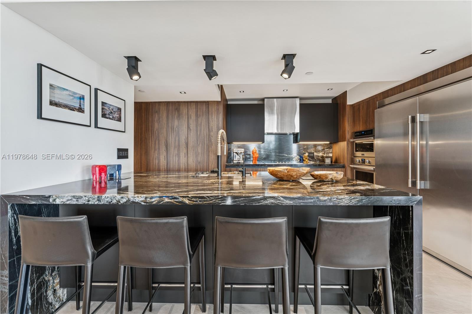 19667 Turnberry Way #8K Aventura, FL 33180