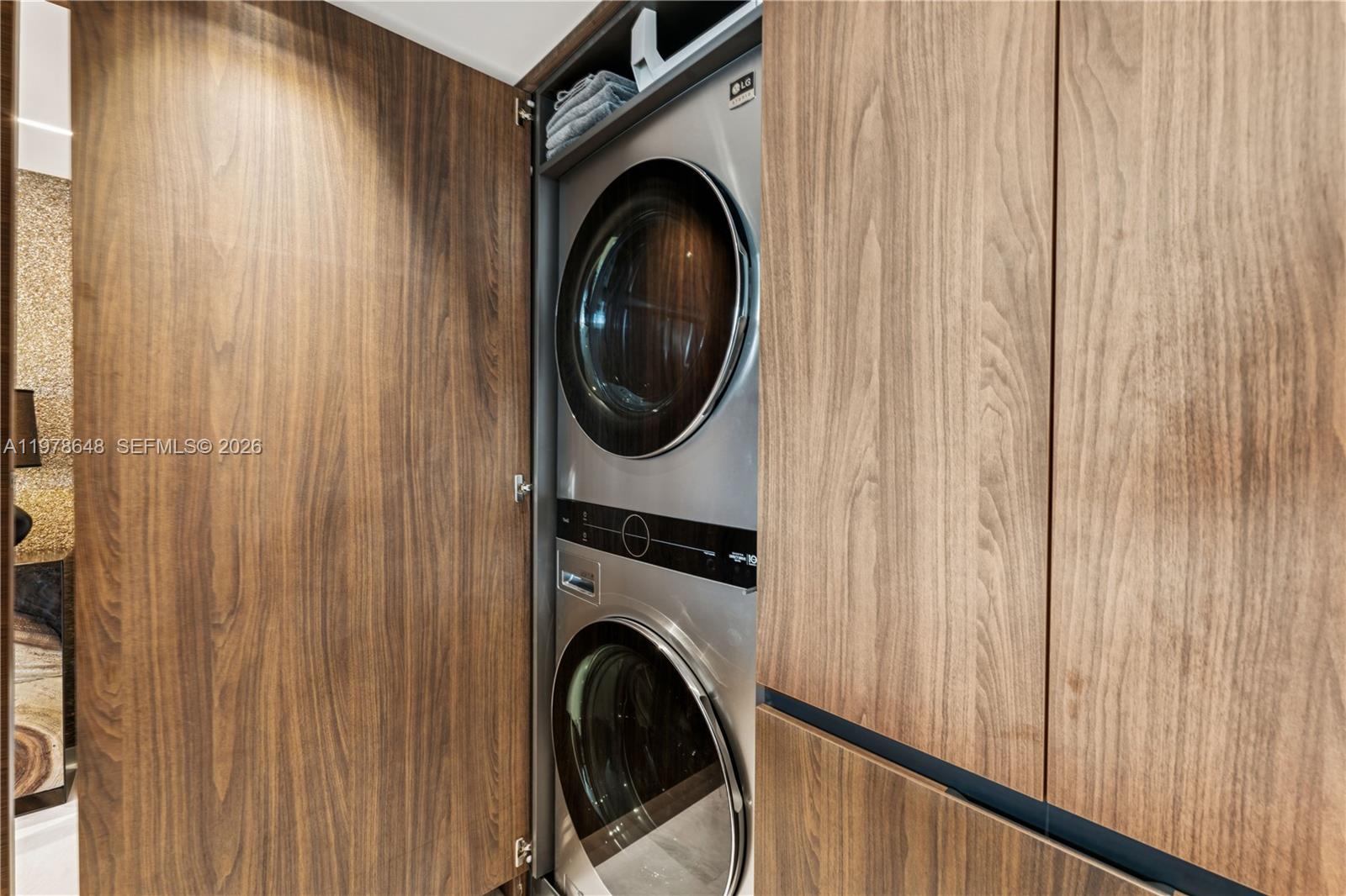 19667 Turnberry Way #8K Aventura, FL 33180