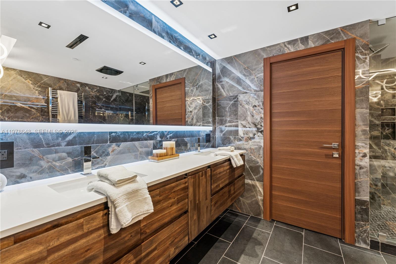 19667 Turnberry Way #8K Aventura, FL 33180