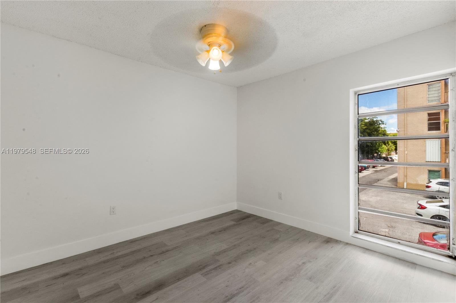 4855 NW 7th St #206-6 Miami, FL 33126