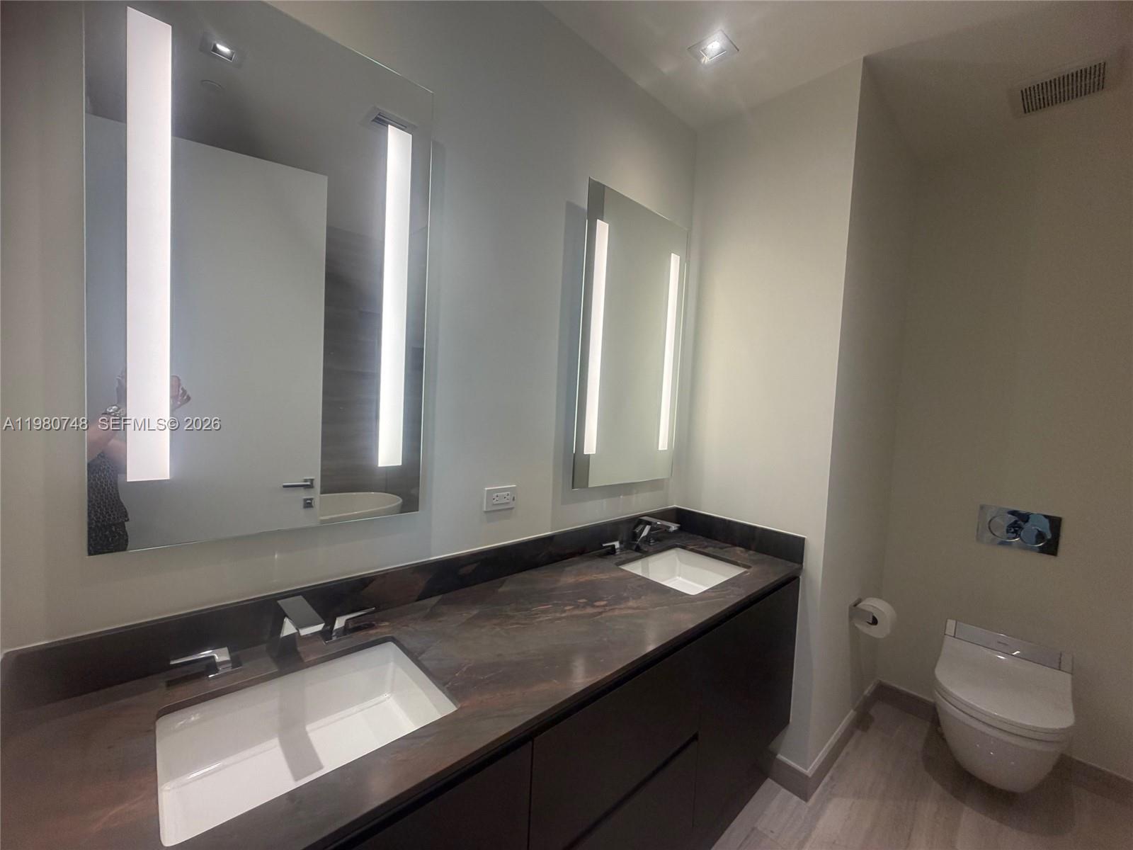 1451 Brickell Ave #4501 Miami, FL 33131