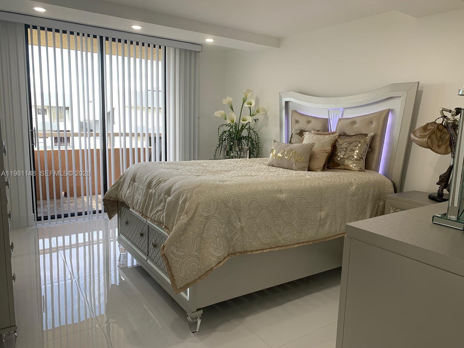 8101 Byron Ave #509 Miami Beach, FL 33141