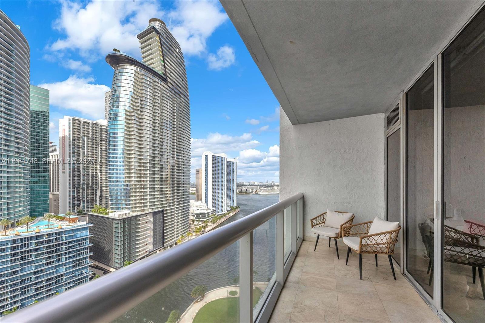 485 Brickell Ave #2503 Miami, FL 33131