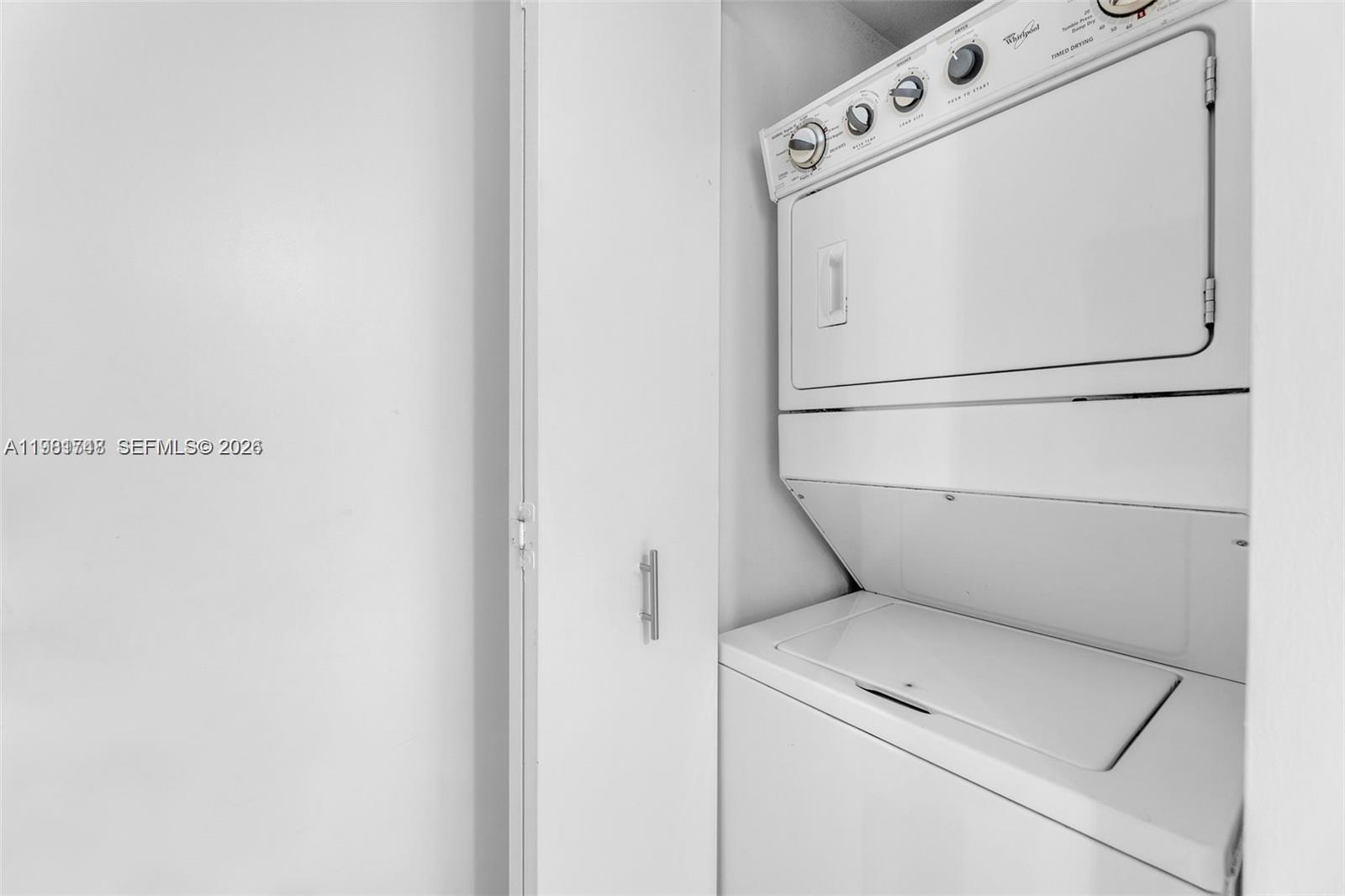 485 Brickell Ave #2503 Miami, FL 33131