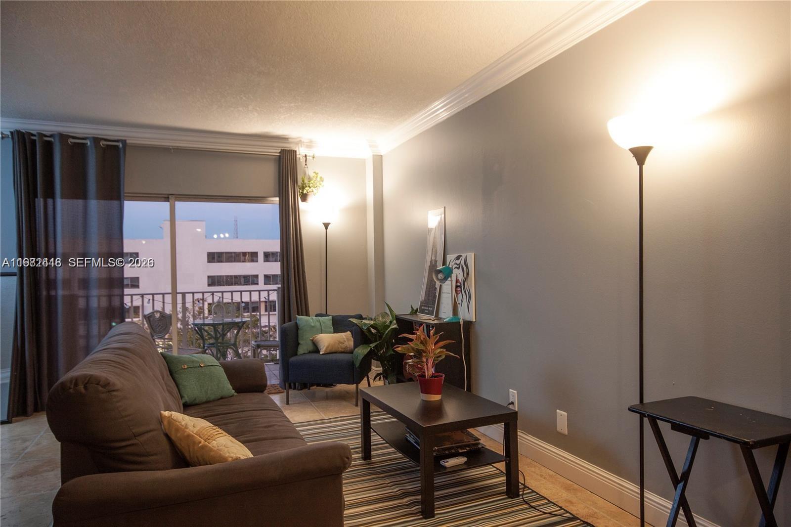 1455 N Treasure Dr #5E North Bay Village, FL 33141