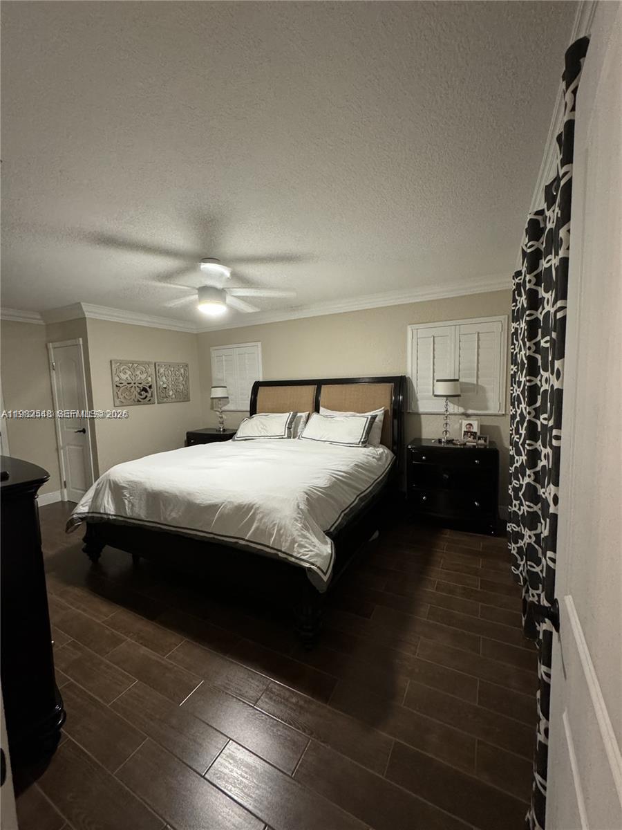 15101 Garvock Pl Miami Lakes, FL 33016