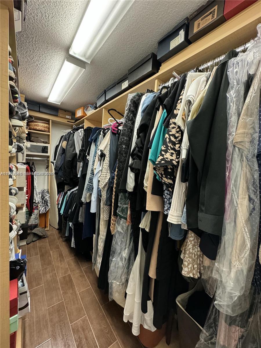 15101 Garvock Pl Miami Lakes, FL 33016