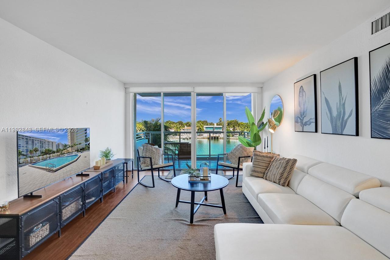 5600 Collins Ave #5R Miami Beach, FL 33140