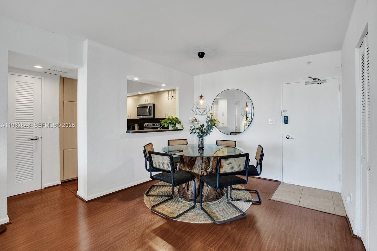 5600 Collins Ave #5R Miami Beach, FL 33140