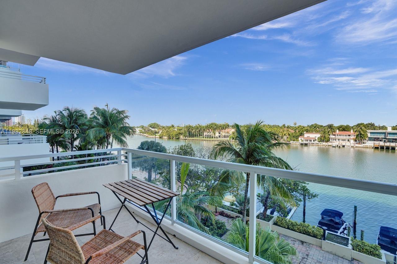 5600 Collins Ave #5R Miami Beach, FL 33140